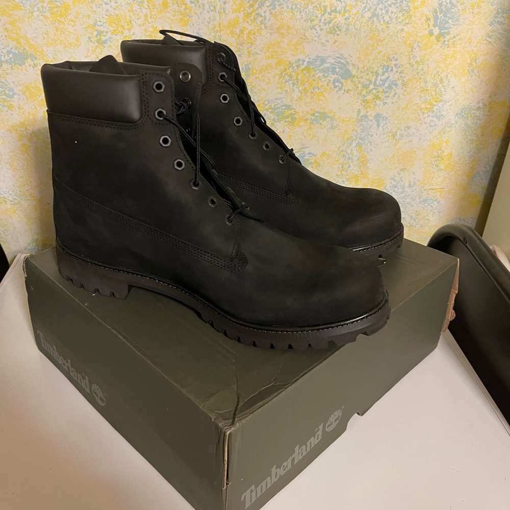 Mens Black Timberland Boots!
